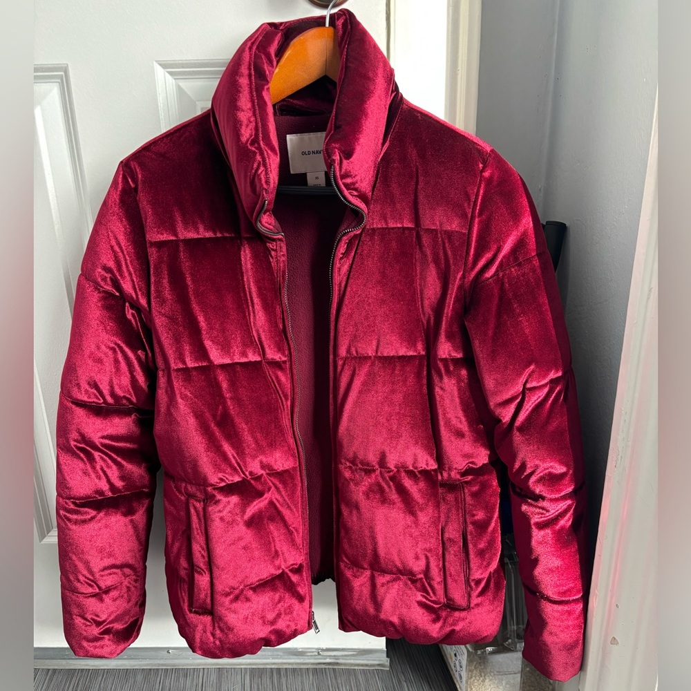 Old Navy wine velvet puffer coat. Size xs